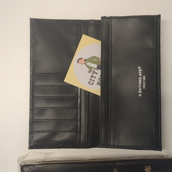NEW - Boxed BAPE 🇯🇵 Black Long Camo Wallet Japanese Magazine Exclusive - Picture 4 of 5